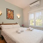 בית נופש Casa Monica *